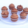 Kakaomuffins mit Schokolade-Buttercreme-Topping 