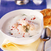 Rieslingschaumsuppe mit feinen Lachsknödel