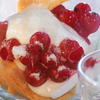 Diplomatencreme mit Erdbeersauce