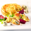 Blauschimmelkäse-Kaiserschmarren mit Balsamico-Pflaumen