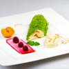 Marillen-Marzipan-Parfait mit Pistazienstreusel