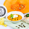 Kürbiscremesuppe mit getoasteten Kürbiskernen
