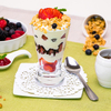 Joghurtparfait mit frischen Früchten und Honig