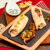 Frühstücks-Burrito mit Speck und Paprika