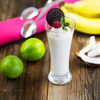 Frozen Bananenjoghurt mit Kokos und Limette
