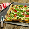 Flammkuchen mit Ziegenfrischkäse