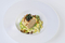 Vegane Kartoffel-Maroni Roulade auf cremigem Wirsing 