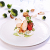 Pouletbrust mit Kartoffeltatar und Broccoli-Creme de Beurre de Beurre
